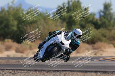 media/Nov-06-2022-SoCal Trackdays (Sun) [[208d2ccc26]]/Turn 7 Set 2 (1050am)/